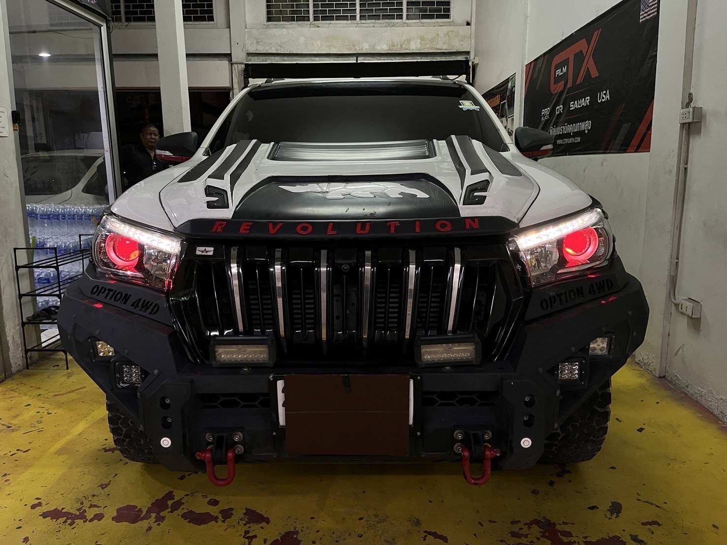 BT PREMIUM ไฟหน้าโปรเจคเตอร์ จำหน่ายติดตั้ง xenon 02.jpg