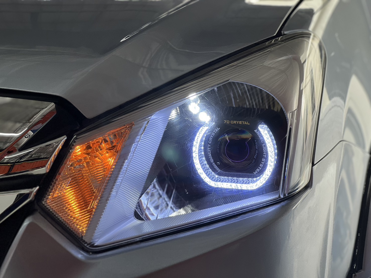 เลือกไฟหน้า led