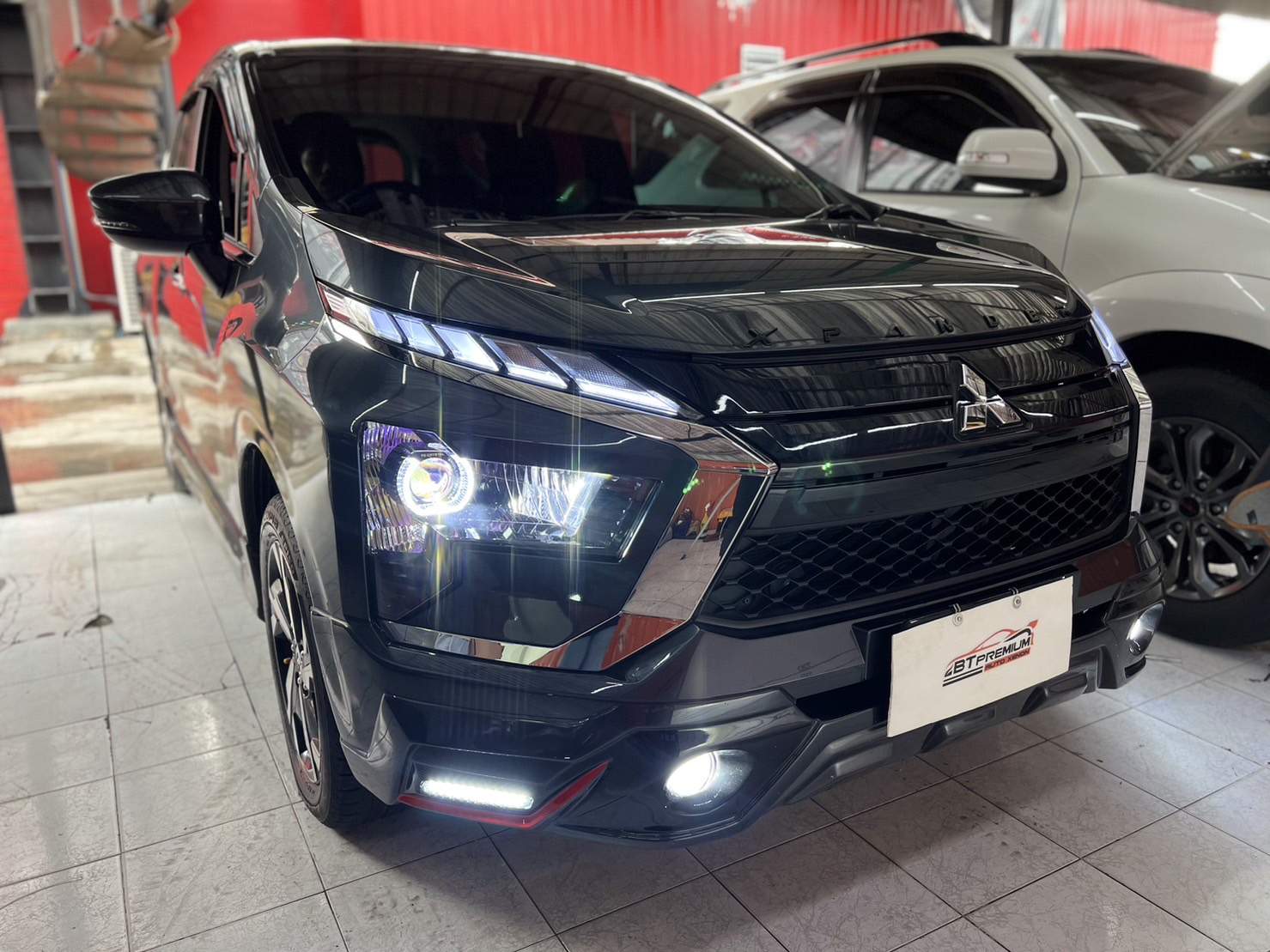 ร้านซ่อมไฟรถยนต์ใกล้ฉัน