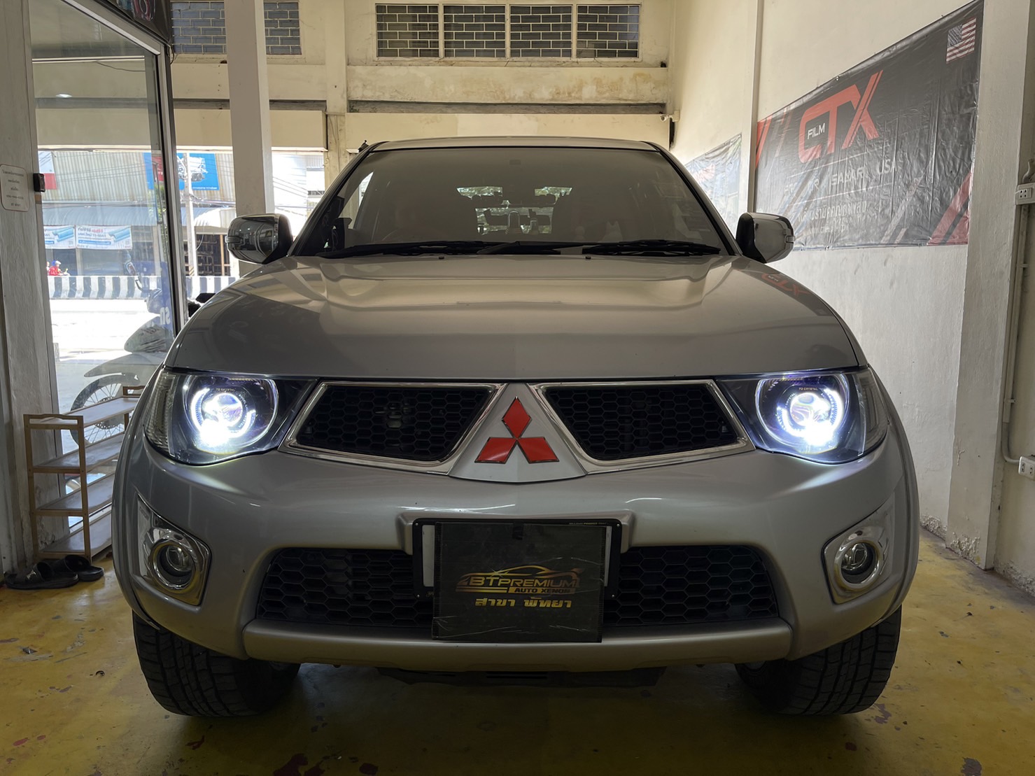 ไฟหน้า LED คุณภาพสูง