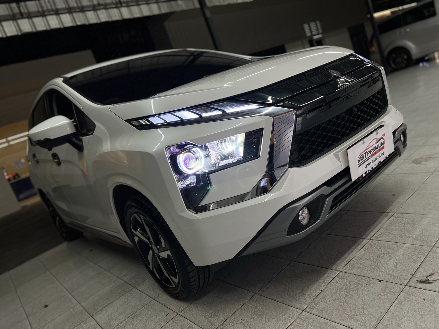 ร้าน ทํา ไฟ หน้า รถยนต์ ใกล้ ฉัน