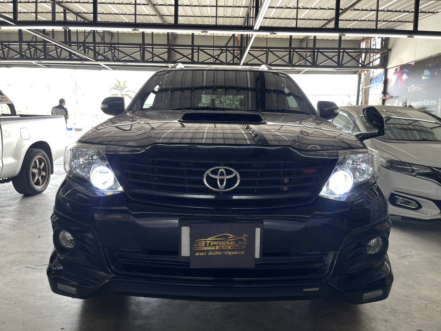 ไฟ หน้า รถ LED คุณภาพสูง