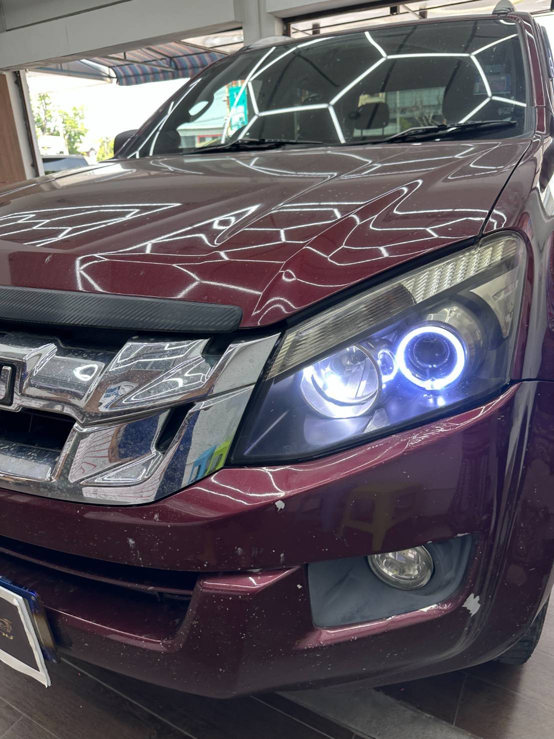 เปลี่ยนไฟหน้ารถ