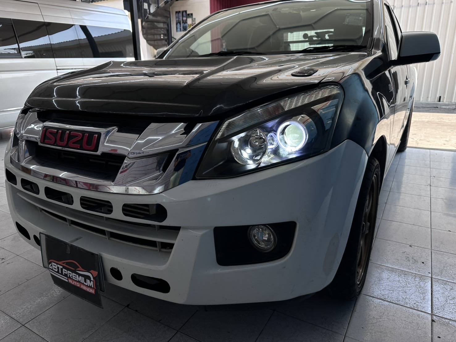 ร้านไฟหน้ารถยนต์ ใกล้ ฉัน