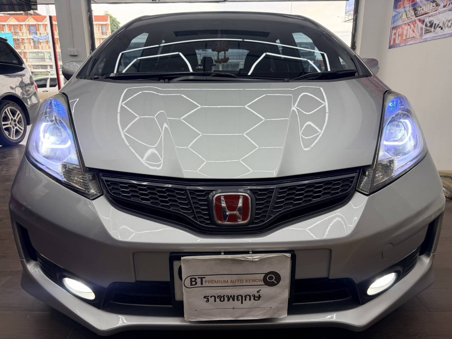 BT Premium Auto Xenon ไฟซีนอนพรีเมียมสำหรับรถยนต์